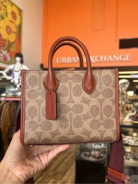 Coach Ace Tote Bag 17 in Signature Canvas in Tan/Rust